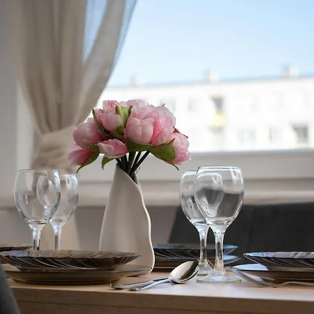 Bright 2-bedroom With Bathtub, Remote Work By Renters Apartament *