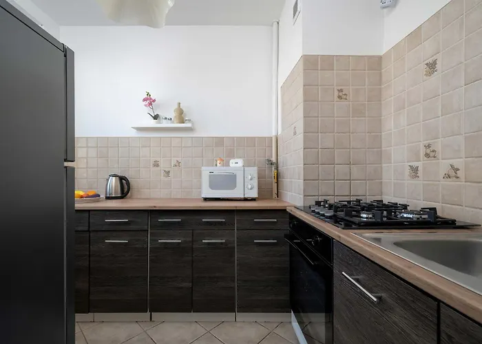 Bright 2-bedroom With Bathtub, Remote Work By Renters