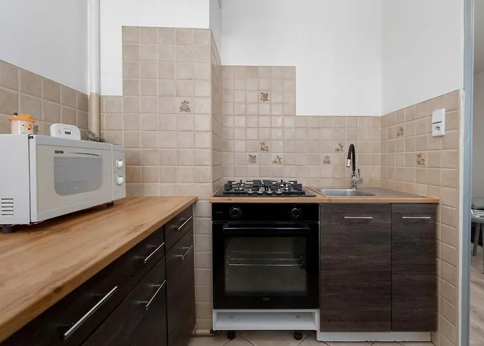 Bright 2-bedroom With Bathtub, Remote Work By Renters *