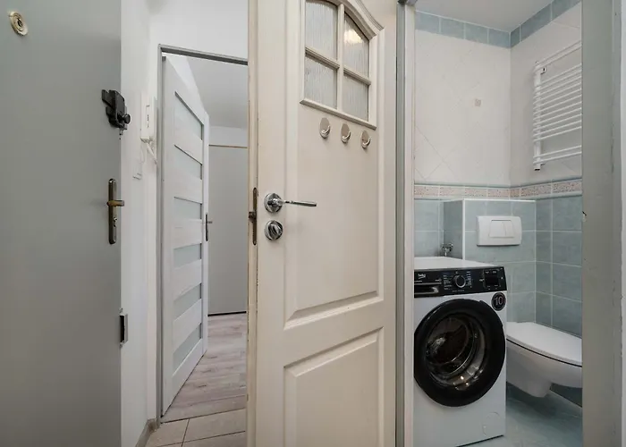 Apartament Bright 2-bedroom With Bathtub, Remote Work By Renters Wrocław