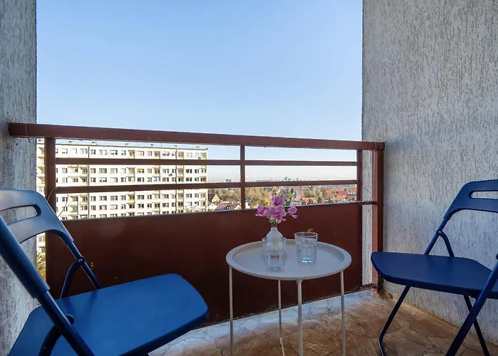 Bright 2-bedroom With Bathtub, Remote Work By Renters Apartament