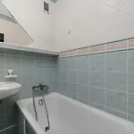 Apartment Bright 2-bedroom With Bathtub, Remote Work By Renters