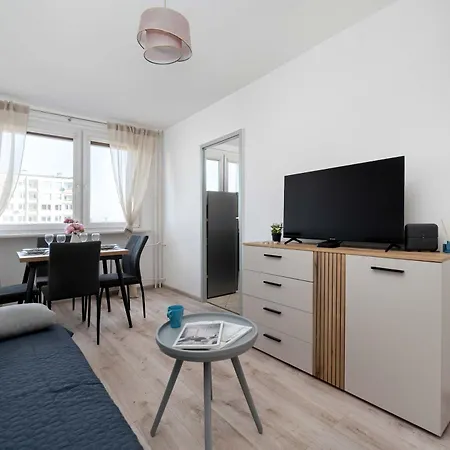 Apartment Bright 2-bedroom With Bathtub, Remote Work By Renters Wroclaw